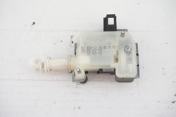 Двигунчик кришки заливання пального vw golf v plus фото №1