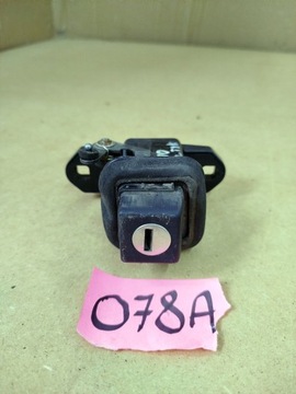 Замок вставка кришки багажника fiat uno фото №1