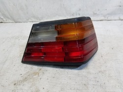Лампа зад права mercedes benz w124 фото №1