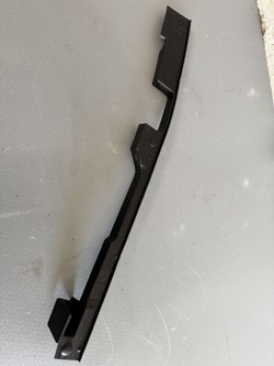 Audi q5 ii 80a планка захист накладка крила права 80a820582c фото №1