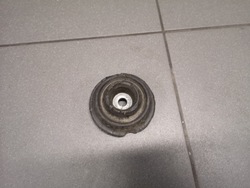 Гумова накладка подушка амортизатора audi a8 d2 4d0412377f фото №1