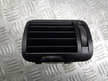 Решітка повітропровід ліва vw passat b5 3b0819703d фото №1