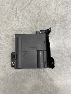 Запобіжник audi q5 80a оригінал 80a937517a фото №1