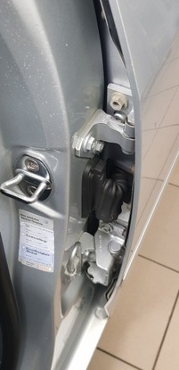 Установка двері перед зад vw golf v 5 plus la7w фото №1