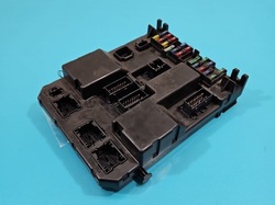 Блок керування модуль bsi peugeot 307 9651196980a фото №1
