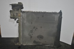 Радиаторов воды mercedes w638 vito 2.2 cdi 6385012801 170130041f фото №1