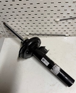 Vw golf vii 1.6tdi амортизатор левый перед новый оригинальный 5q0413023gq фото №1