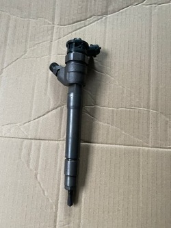 Renault trafic iii 1.6 dci форсунка 0445110546 фото №1