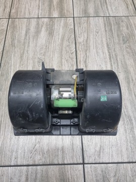 Двигунчик повітродувка вентилятор нагрівача renault magnum dxi 12 13 оригінал фото №1