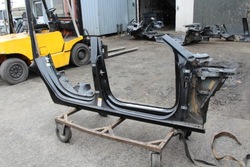 Audi a4 b9 перед правые порог фото №1