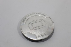 Vag значок samoprzylepna audi a8 a2 1994 2010 оригинальный 8z0854519 фото №1