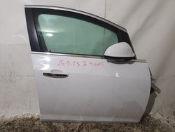 Opel astra j рестайлинг 12-16 дверь z40r фото №1