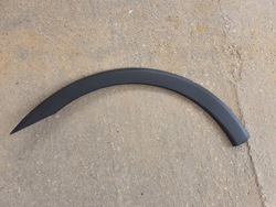 Porsche taycan cross планка крыльев передняя левая фото №1