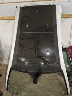 Alfa romeo giulietta крыша стеклянный потолок лампочки защитные накладки стоек фото №1