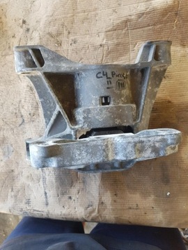 Лапи подушка двигуна 1.6hdi 308 t9 4a103720 фото №1