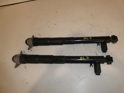 Skoda superb iii 3 активний амортизатор зад комплект 3q0512009bd фото №1