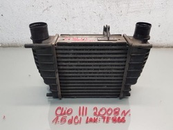 Радиаторов интеркулер clio iii 1.5 dci 8200471885 фото №1