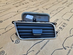 A8 d4 рестайлінг решітка повітропровід права 4h1820902c нова фото №1