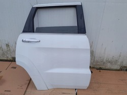 Дверь задние правые jeep grand cherokee wk2 фото №1