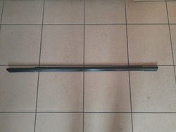 Kia sorento ii 2012r планка накладка ліва задня зад ущільнювач скла фото №1