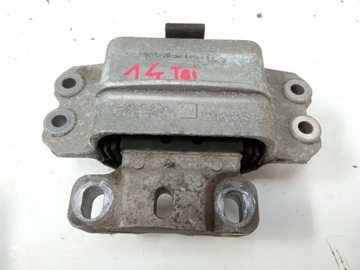 Vw golf 5 v plus лапи подушка коробки 1.4 tsi фото №1