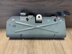 Крепление коллектора audi a8 d4 4h0131561b фото №1