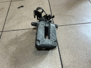 Супорт праві зад audi a6 s6 c5 4.2 v8 фото №1