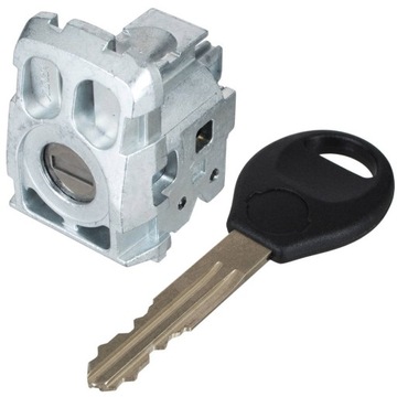 Nissan qashqai 07- вставка замка двері перед ліва фото №1