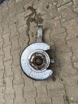 Tesla модель 3 2019 права сторона ступиця колеса передньої фото №1