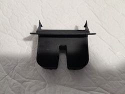 Audi s3 8v рестайлінг захист замка багажника - 4h0827520 фото №1