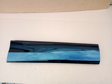 Audi q8 ліва планка двері зад фото №1