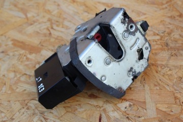 Замок двері лівий зад bmw e38 фото №1