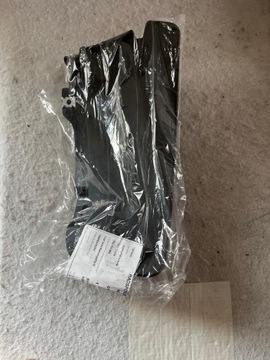 Брызговик защита порога подкрылки правый зад skoda enyaq iv 23r 5la853732 фото №1