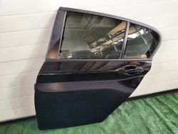 Двері лівий зад bmw f20 668 schwarz 2 фото №1