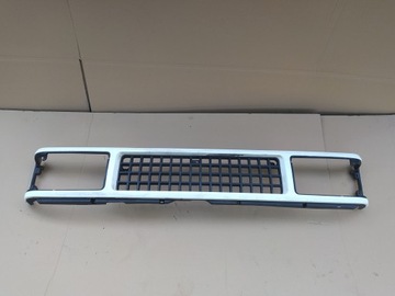 Isuzu trooper 82-91 решётка радиатора заглушка фото №1