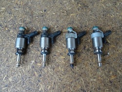 Audi tt 8s 1.8 tfsi cjs форсунка інжектор пального 06l906036j 06l906a03 фото №1