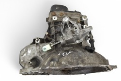 Коробка передач коробки передач механическая 5 коробки передач astra iii h vectra c 1.6 1.8 t4c394 06-14 фото №1