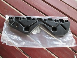 Dacia lodgy ковзун кріплення бампера лівий зад 850458989r фото №1