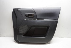 Боковина двері праві перед mazda 5 фото №1