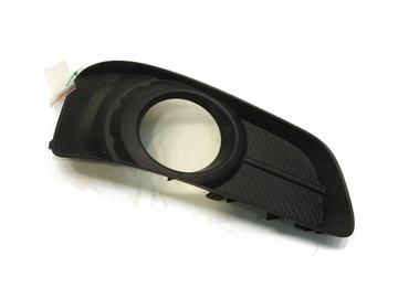 Решётка бампера правые перед toyota corolla verso ii 52127-0f040 фото №1