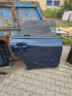 Дверь правые зад правые задние audi q8 фото №1