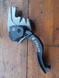 Педаль газа dacia sandero iii 180100912r фото №1