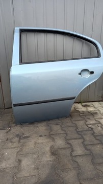 Дверь левая зад skoda octavia 02r hb фото №1