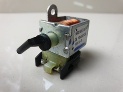 Opel insignia модуль блокировка зажигания 5901867ag фото №1