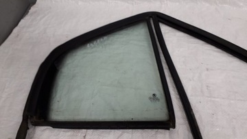 Скло двері зад skoda superb права 2001-2008 фото №1