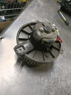 Volvo s40 v40 повітродувка повітря 0130111191 фото №1