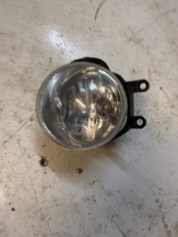 Галоген праві aygo corolla peugeot 81210-02110 оригінал гарний фото №1