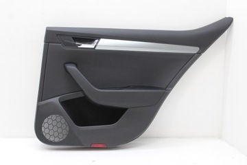 Superb iii оббивка двері зад права 3v5867212 фото №1