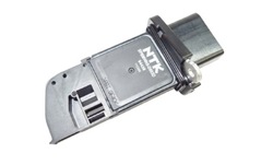 Витратомір vw passat b6 2.0 tfsi seat leon ii 06f906461a afh60m27 фото №1