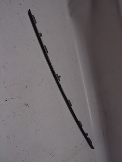 Планка хром лівий перед vw passat b8 2015r фото №1